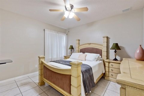 Casa en venta en Kissimmee, Florida, 4 dormitorios, 210.89 m2 № 1324760 - foto 17