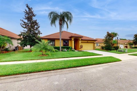 Casa en venta en Kissimmee, Florida, 4 dormitorios, 210.89 m2 № 1324760 - foto 3