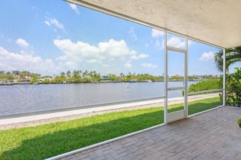 Condominio en venta en South Palm Beach, Florida, 2 dormitorios, 102.01 m2 № 1185348 - foto 11