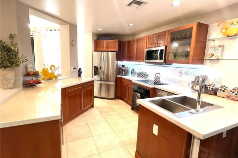 Adosado en venta en Aventura, Florida, 4 dormitorios, 234.11 m2 № 1206091 - foto 10