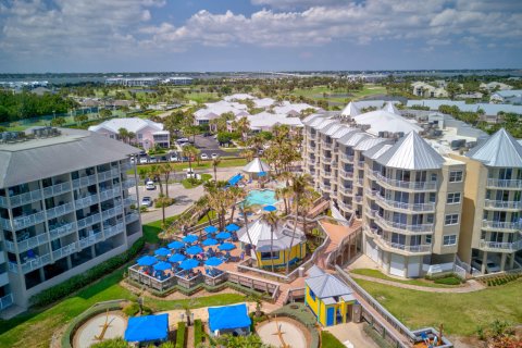 Condo in Stuart, Florida, 1 bedroom  № 1011603 - photo 10