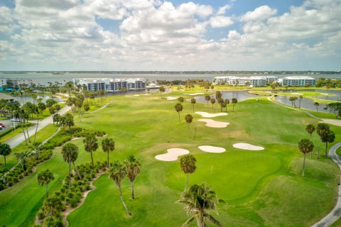 Condo in Stuart, Florida, 1 bedroom  № 1011603 - photo 16