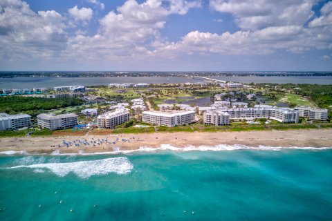 Condo in Stuart, Florida, 1 bedroom  № 1011603 - photo 23