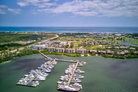 Condo in Stuart, Florida, 1 bedroom  № 1011603 - photo 12