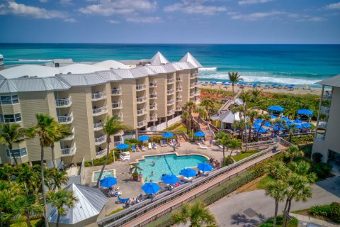 Condo in Stuart, Florida, 1 bedroom  № 1011603 - photo 11