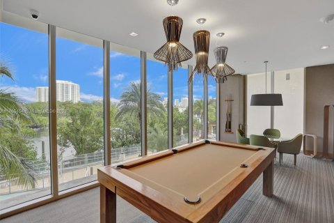 Copropriété à vendre à North Miami Beach, Floride: 2 chambres, 103.96 m2 № 756833 - photo 23