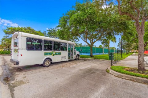 Condo in Tamarac, Florida, 2 bedrooms  № 1315694 - photo 27