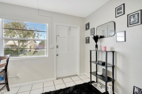 Immobilier commercial à vendre à Riviera Beach, Floride: 264.49 m2 № 1080770 - photo 17