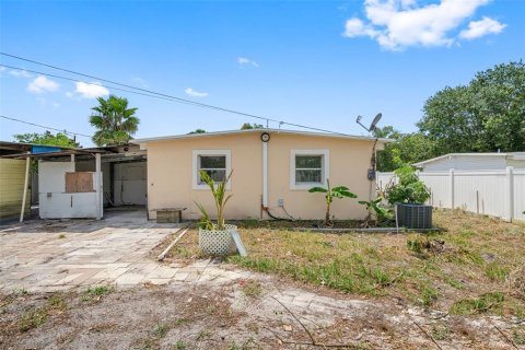 Casa en venta en Tampa, Florida, 3 dormitorios, 111.48 m2 № 1334596 - foto 6