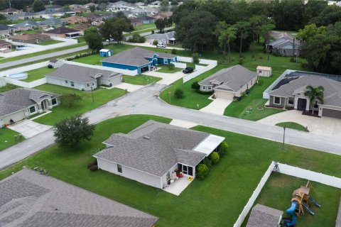 Villa ou maison à vendre à Lakeland, Floride: 4 chambres, 159.98 m2 № 1356250 - photo 9