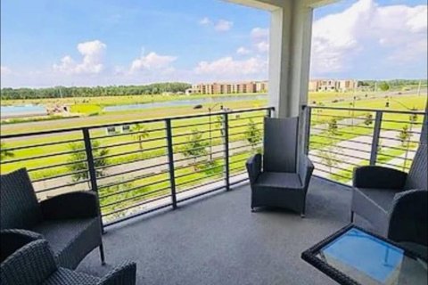 Condominio en venta en Kissimmee, Florida, 4 dormitorios, 226.22 m2 № 1355983 - foto 9