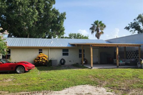 House in Okeechobee, Florida 3 bedrooms, 123 sq.m. № 1353092 - photo 6