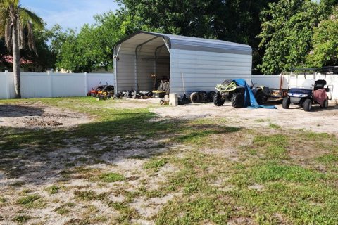 House in Okeechobee, Florida 3 bedrooms, 123 sq.m. № 1353092 - photo 9