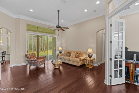 House in St. Johns, Florida 5 bedrooms, 336.77 sq.m. № 817863 - photo 8