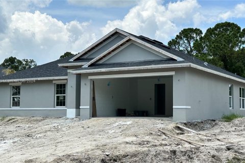 Casa en venta en Palm Bay, Florida, 4 dormitorios № 1102987 - foto 9