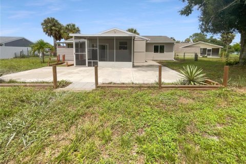 House in North Port, Florida 2 bedrooms, 112.97 sq.m. № 1337759 - photo 24