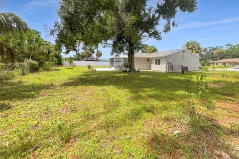 Villa ou maison à vendre à North Port, Floride: 2 chambres, 112.97 m2 № 1337759 - photo 25