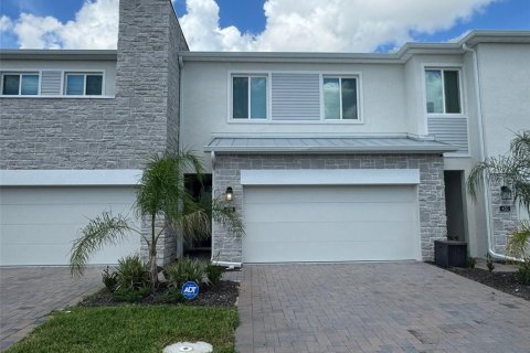 Townhouse in Davenport, Florida 3 bedrooms, 184.69 sq.m. № 1337758 - photo 1