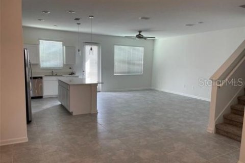 Townhouse in Davenport, Florida 3 bedrooms, 184.69 sq.m. № 1337758 - photo 8