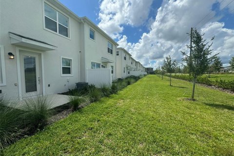 Townhouse in Davenport, Florida 3 bedrooms, 184.69 sq.m. № 1337758 - photo 3