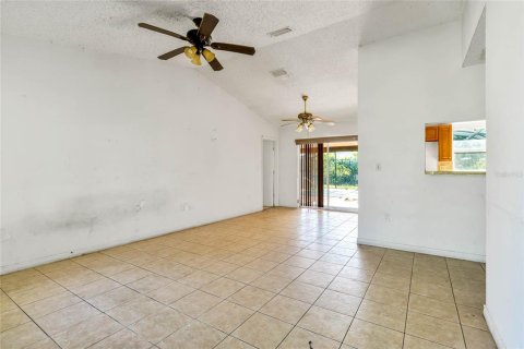 Villa ou maison à vendre à Kissimmee, Floride: 3 chambres, 97.55 m2 № 1296304 - photo 7