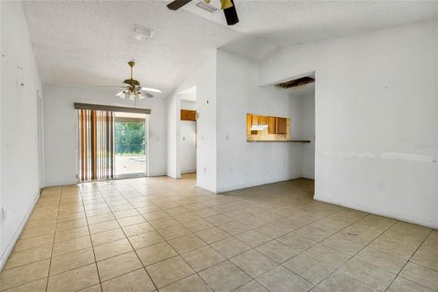 Villa ou maison à vendre à Kissimmee, Floride: 3 chambres, 97.55 m2 № 1296304 - photo 6