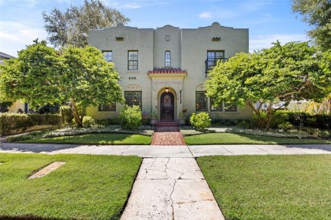 Casa en venta en Saint Petersburg, Florida, 4 dormitorios, 391.49 m2 № 1352270 - foto 2