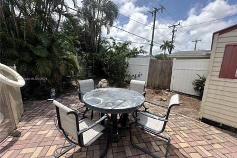 Propiedad comercial en venta en Fort Lauderdale, Florida № 1352219 - foto 11