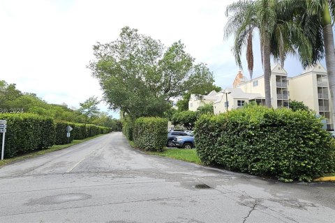 Condo in Doral, Florida, 1 bedroom  № 1352217 - photo 20