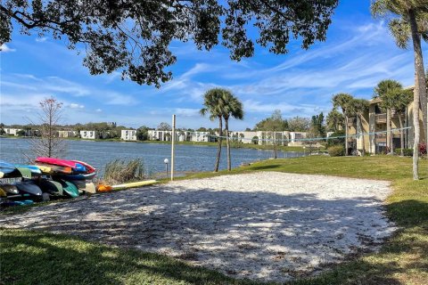 Condo in Altamonte Springs, Florida, 2 bedrooms  № 1352269 - photo 23