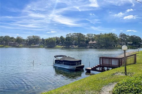 Condo in Altamonte Springs, Florida, 2 bedrooms  № 1352269 - photo 20