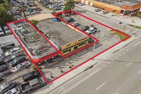 Propiedad comercial en venta en Hollywood, Florida № 281787 - foto 14