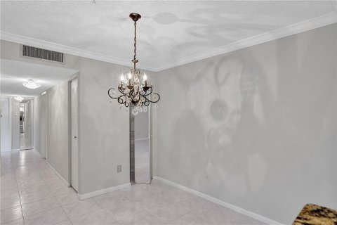 Condominio en venta en Tamarac, Florida, 2 dormitorios, 97.55 m2 № 815428 - foto 13