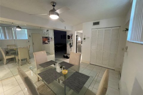 Condominio en venta en Miramar, Florida, 2 dormitorios, 96.62 m2 № 574615 - foto 29