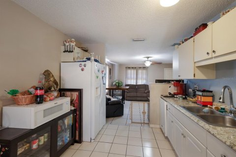 Commercial property in Bradenton, Florida 4 bedrooms, 180.6 sq.m. № 1384691 - photo 15