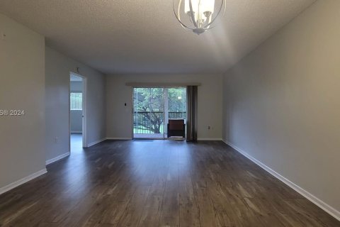 Condominio en venta en Pembroke Pines, Florida, 2 dormitorios, 100.52 m2 № 1225558 - foto 27
