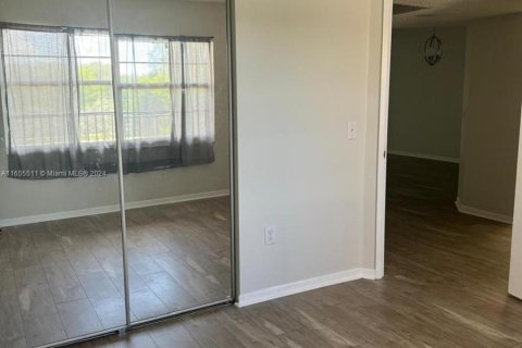 Condominio en venta en Pembroke Pines, Florida, 2 dormitorios, 100.52 m2 № 1225558 - foto 19