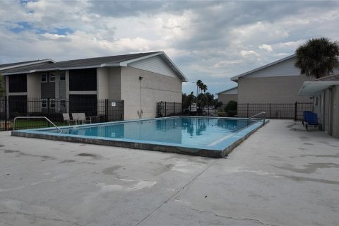 Copropriété à vendre à Orlando, Floride: 2 chambres, 73.67 m2 № 1279747 - photo 10