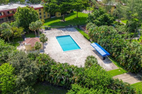 Condominio en venta en Miramar, Florida, 2 dormitorios, 76.18 m2 № 1362231 - foto 17