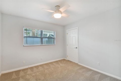 House in Tampa, Florida 3 bedrooms, 164.72 sq.m. № 1350169 - photo 19