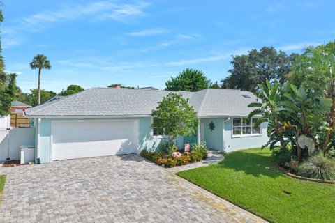 Villa ou maison à vendre à Ormond Beach, Floride: 3 chambres, 163.51 m2 № 1344234 - photo 1