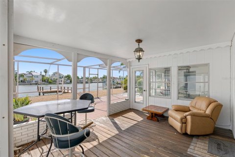 Casa en venta en Treasure Island, Florida, 3 dormitorios, 162.39 m2 № 1344236 - foto 28