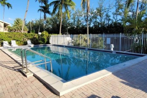 Copropriété à vendre à North Miami Beach, Floride: 1 chambre, 80.36 m2 № 1401355 - photo 16