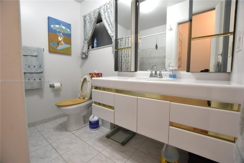 Casa en venta en West Palm Beach, Florida, 1 dormitorio, 56.76 m2 № 1186728 - foto 12