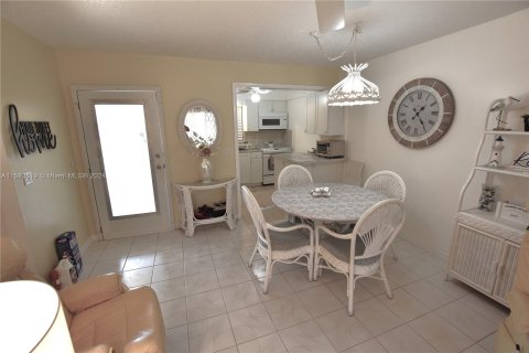 Casa en venta en West Palm Beach, Florida, 1 dormitorio, 56.76 m2 № 1186728 - foto 6