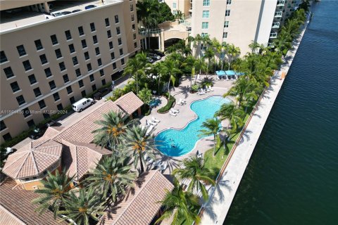 Condominio en venta en Aventura, Florida, 3 dormitorios, 159.79 m2 № 1187077 - foto 9