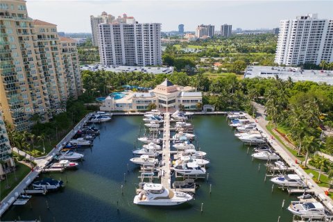 Condominio en venta en Aventura, Florida, 3 dormitorios, 159.79 m2 № 1187077 - foto 12