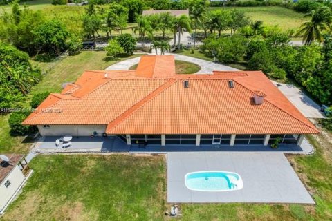 Villa ou maison à vendre à Homestead, Floride: 7 chambres, 464.33 m2 № 1209055 - photo 7