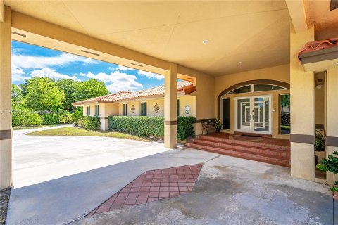 Villa ou maison à vendre à Homestead, Floride: 7 chambres, 464.33 m2 № 1209055 - photo 6