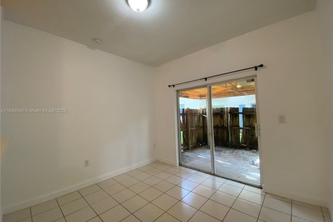 Condo in Homestead, Florida, 2 bedrooms  № 1316663 - photo 6